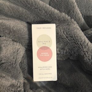 Balance Me Wonder Eye Cream - White and Pink